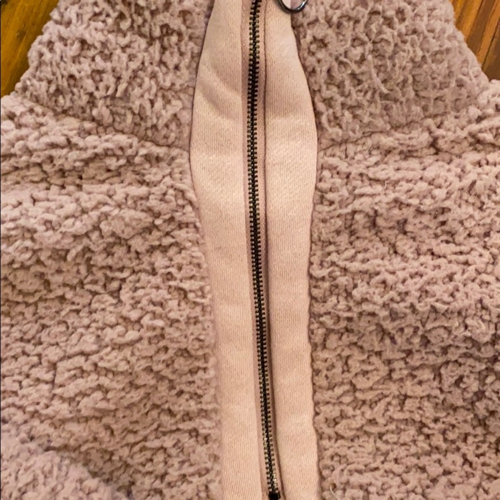 Cute pink pullover - Picture 3 of 6